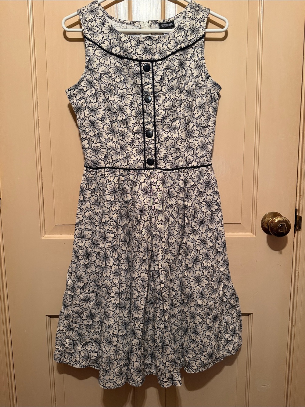 Retrolicious Navy and Cream Floral Fit-and-Flare Dress